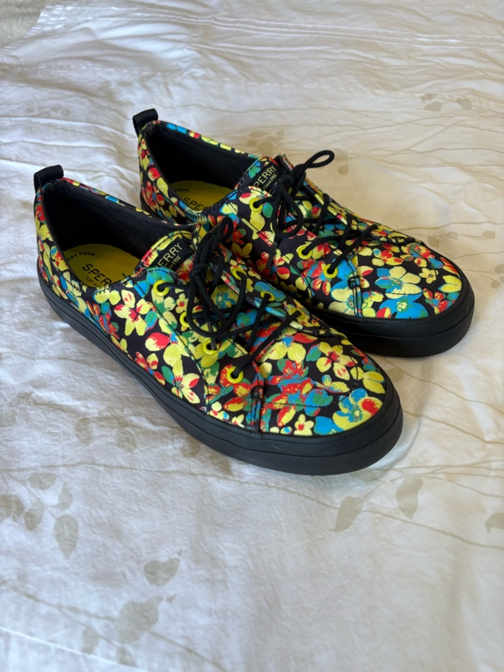 SPERRY Women’s size 9.5 Floral Lace-Up Sneakers